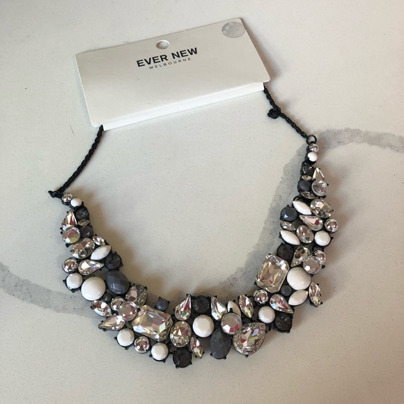 Ever New statement necklace - Picture 2 of 4